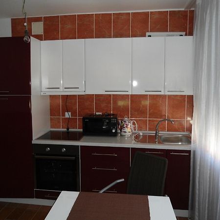 Lazar Apartments Petrovac na moru Exterior foto