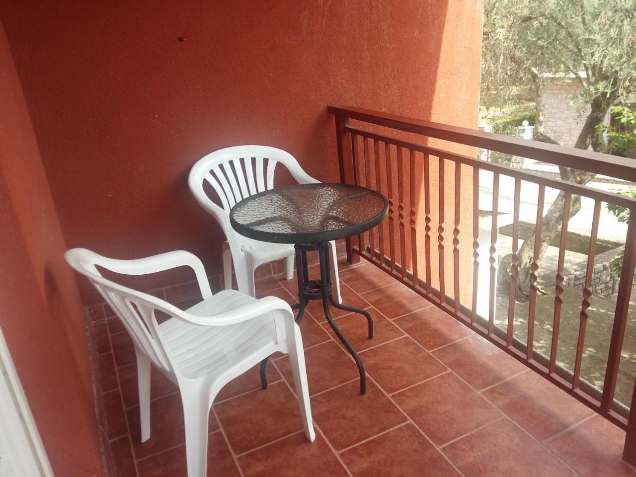 Lazar Apartments Petrovac na moru Exterior foto