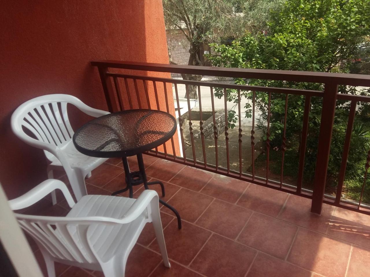 Lazar Apartments Petrovac na moru Exterior foto