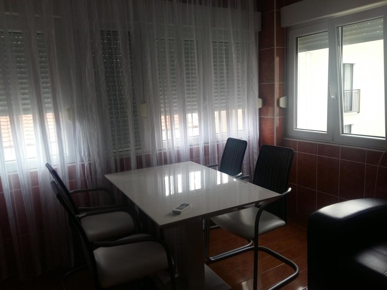 Lazar Apartments Petrovac na moru Exterior foto