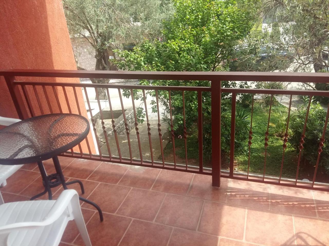 Lazar Apartments Petrovac na moru Exterior foto